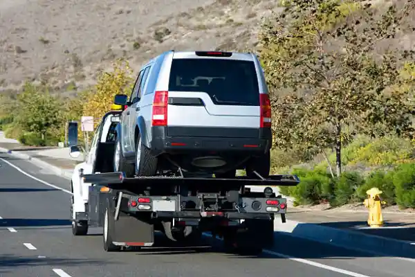 What Things Are Considered a Commercial Tow Truck