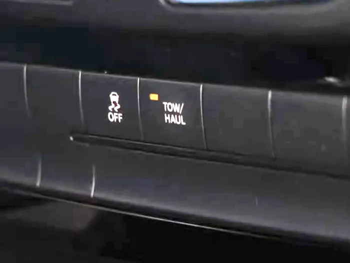 what does tow haul light mean